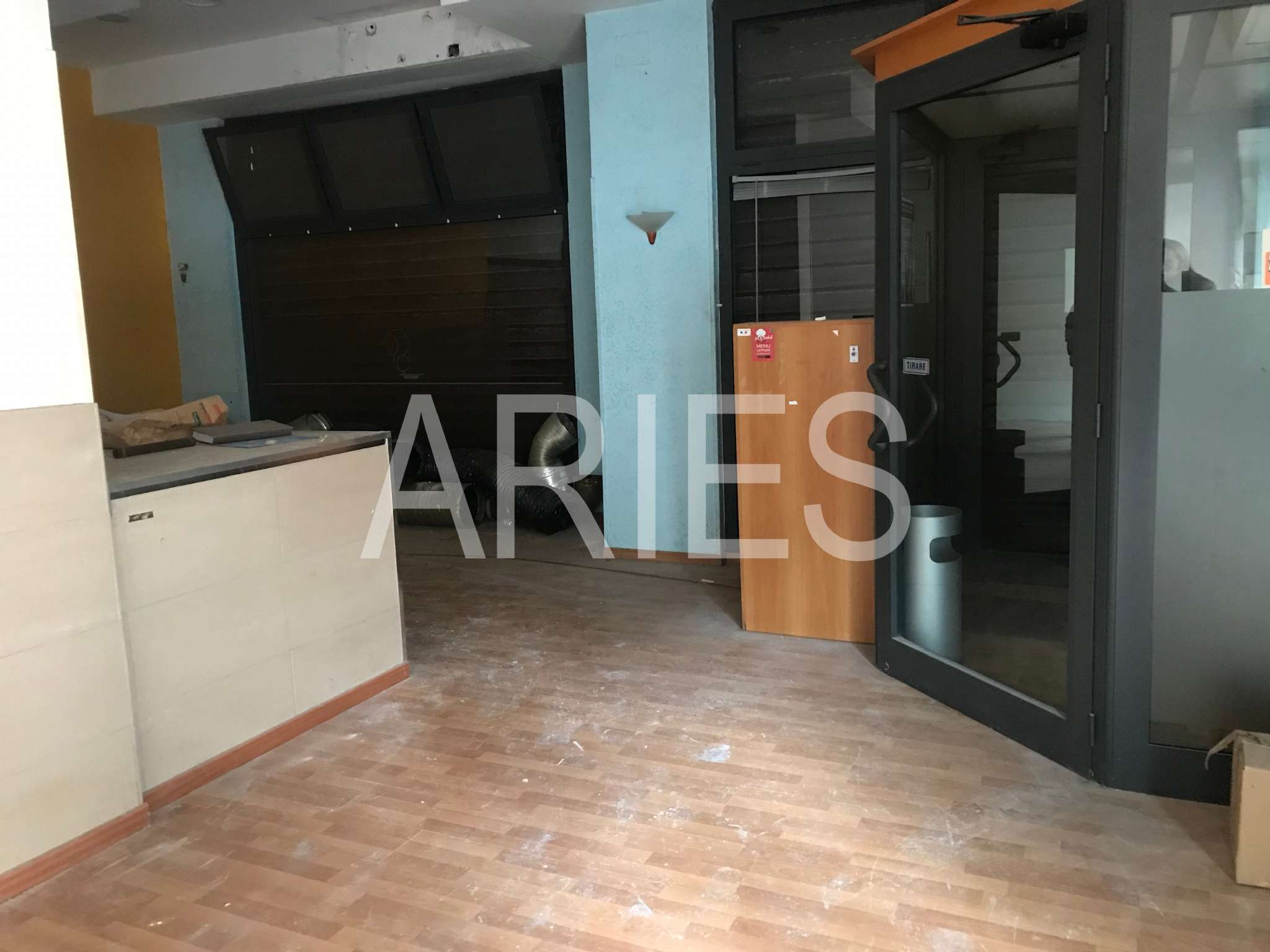 Negozio - Loc.Com. ROMA vendita  LIDO DI OSTIA LEVANTE dei traghetti Aries Gruppo Immobiliare