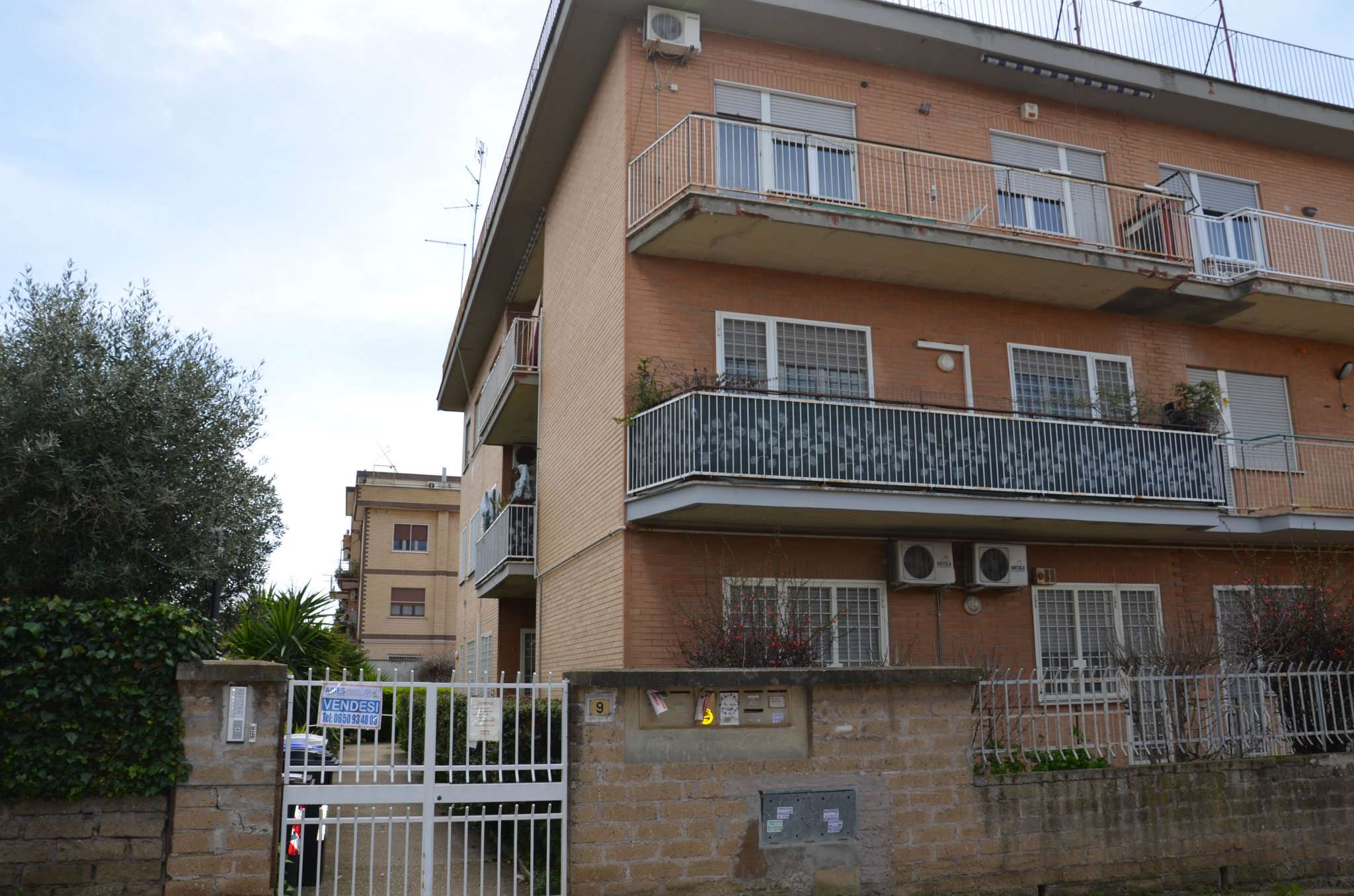 Appartamento ROMA vendita  ACILIA Felice da Montecchio Aries Gruppo Immobiliare