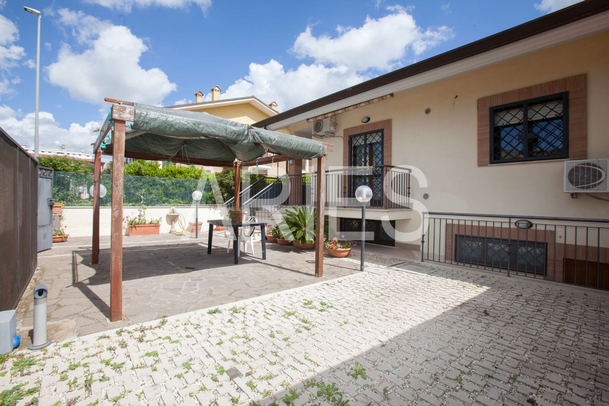 Villa Quadrifamiliare ROMA vendita  MADONNETTA A ROMA Luigi Cochetti Aries Gruppo Immobiliare