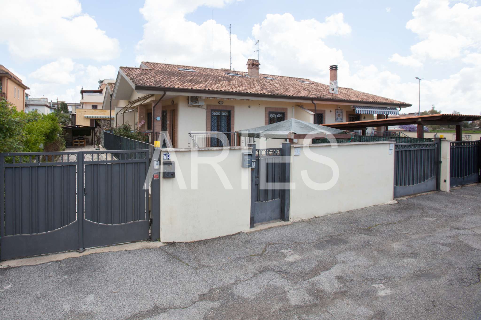 Villa Quadrifamiliare ROMA vendita  MADONNETTA A ROMA Luigi Cochetti Aries Gruppo Immobiliare