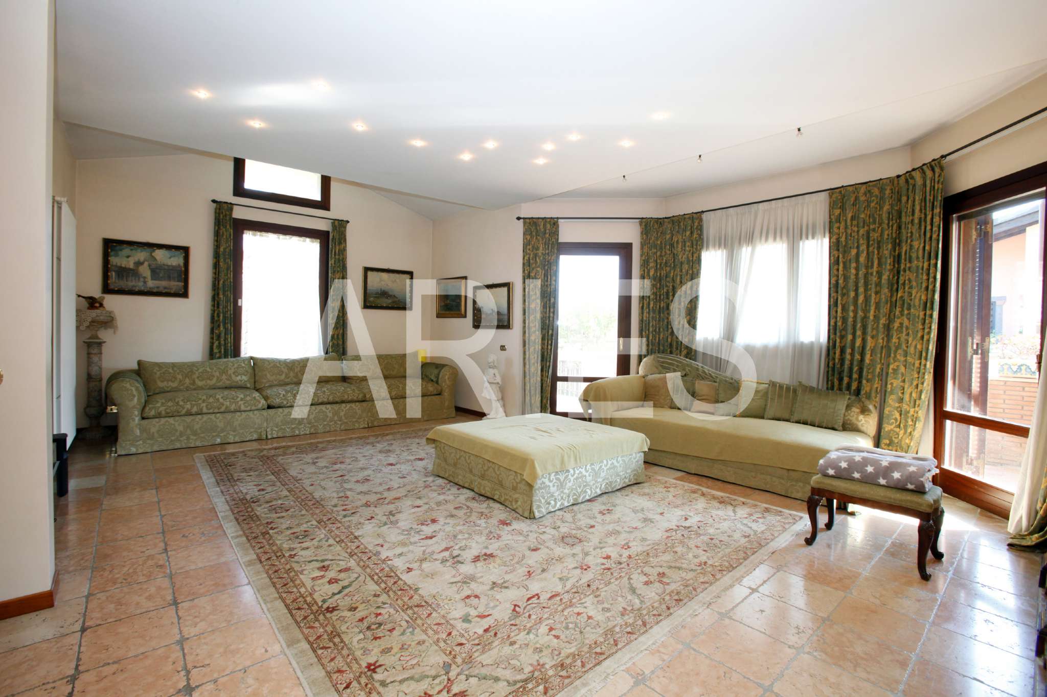 Villa Trifamiliare ROMA vendita  INFERNETTO Italo Montemezzi Aries Gruppo Immobiliare