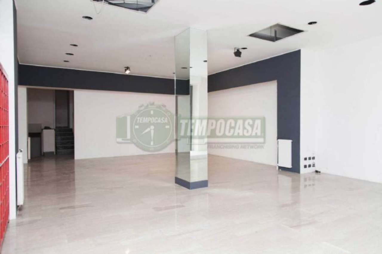 Negozio - Loc.Com. MILANO vendita  REPUBBLICA Carlo Tenca Tempocasa Milano Repubblica