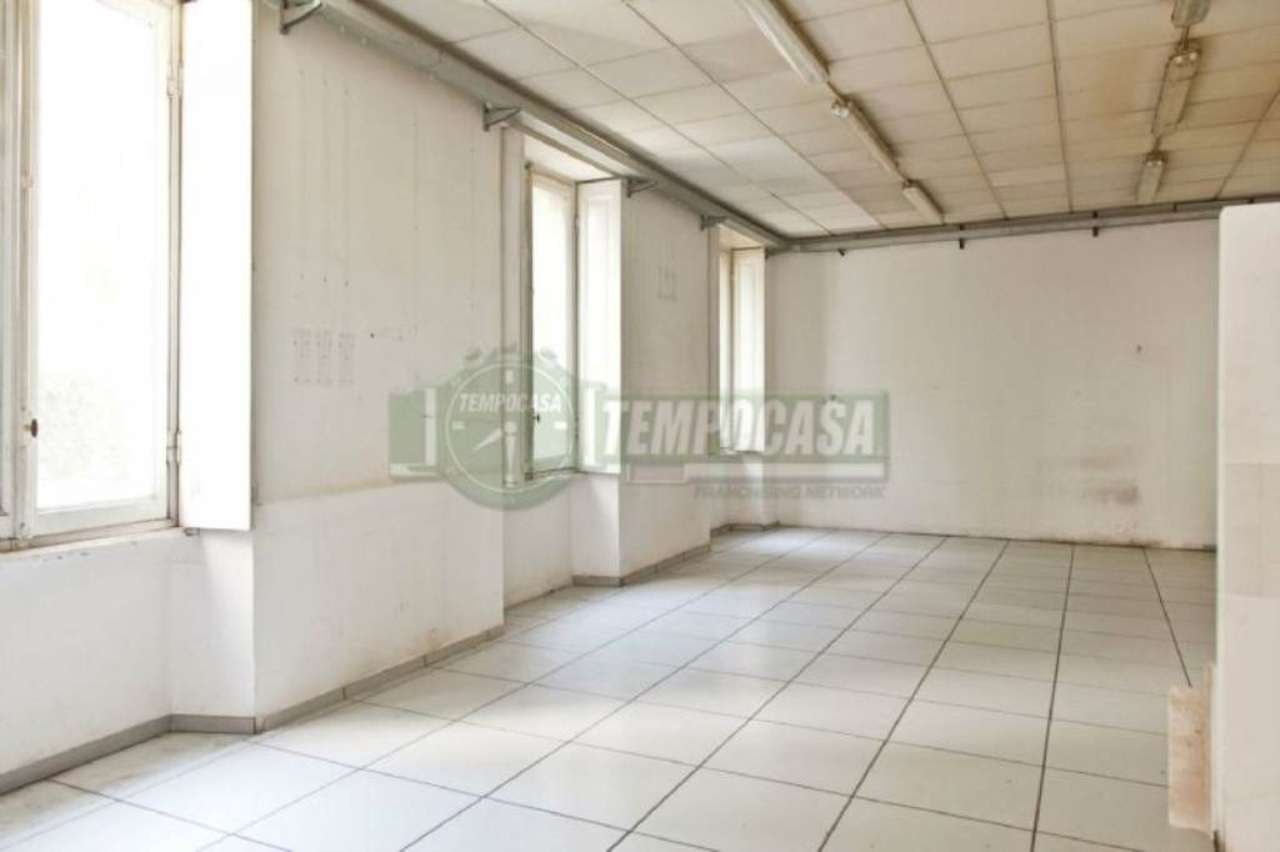 Negozio - Loc.Com. MILANO vendita  BUENOS AIRES luigi settembrini Tempocasa Milano Repubblica