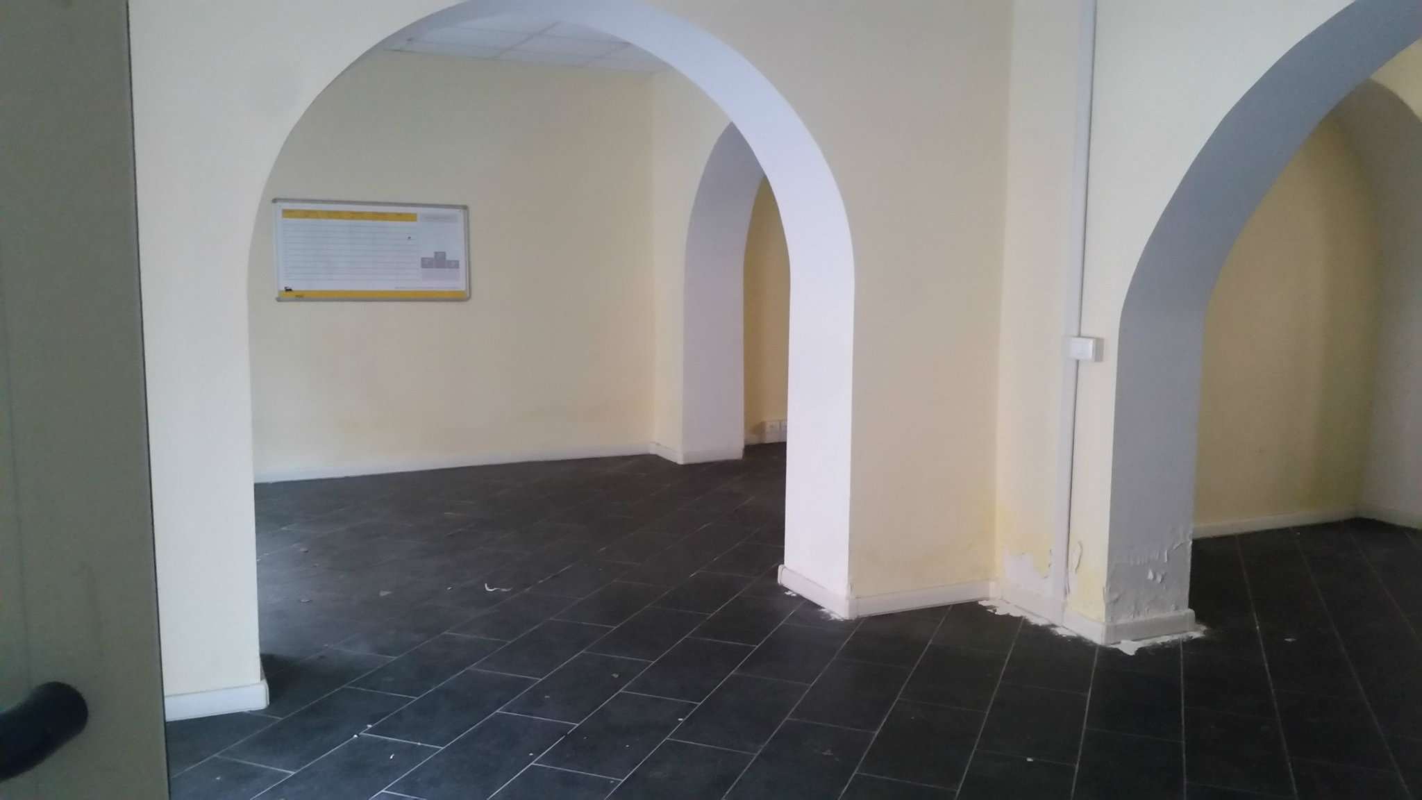 Negozio - Loc.Com. GENOVA vendita  CERTOSA Fillak Unimmobiliare