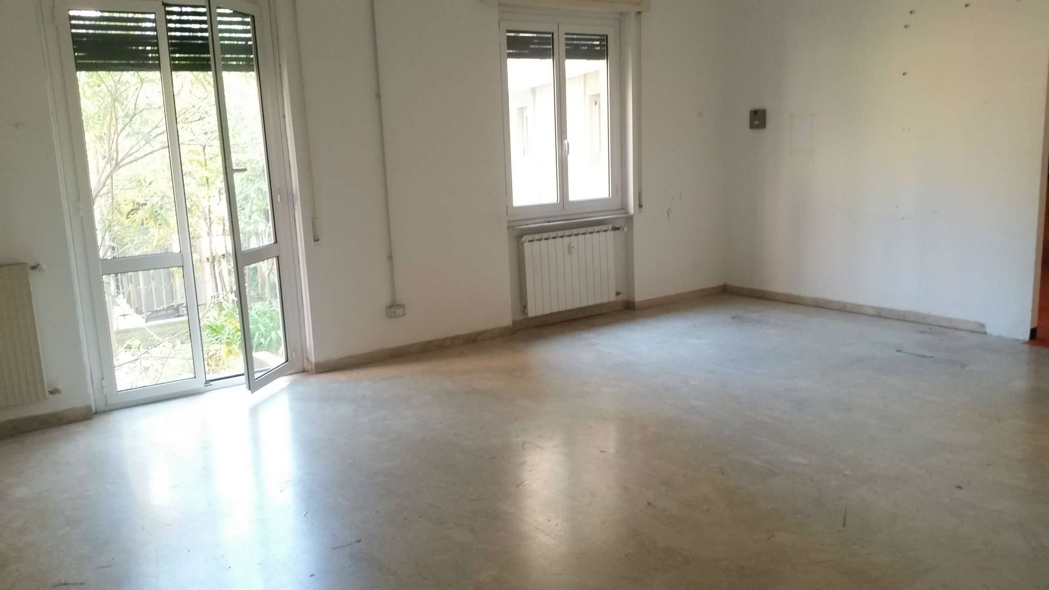  genova affitto quart: carignano unimmobiliare