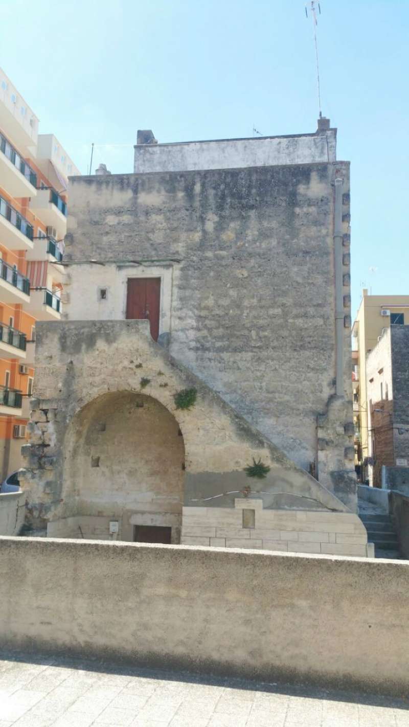  bisceglie vendita quart:  studio bisceglie centro di turchiano nicola