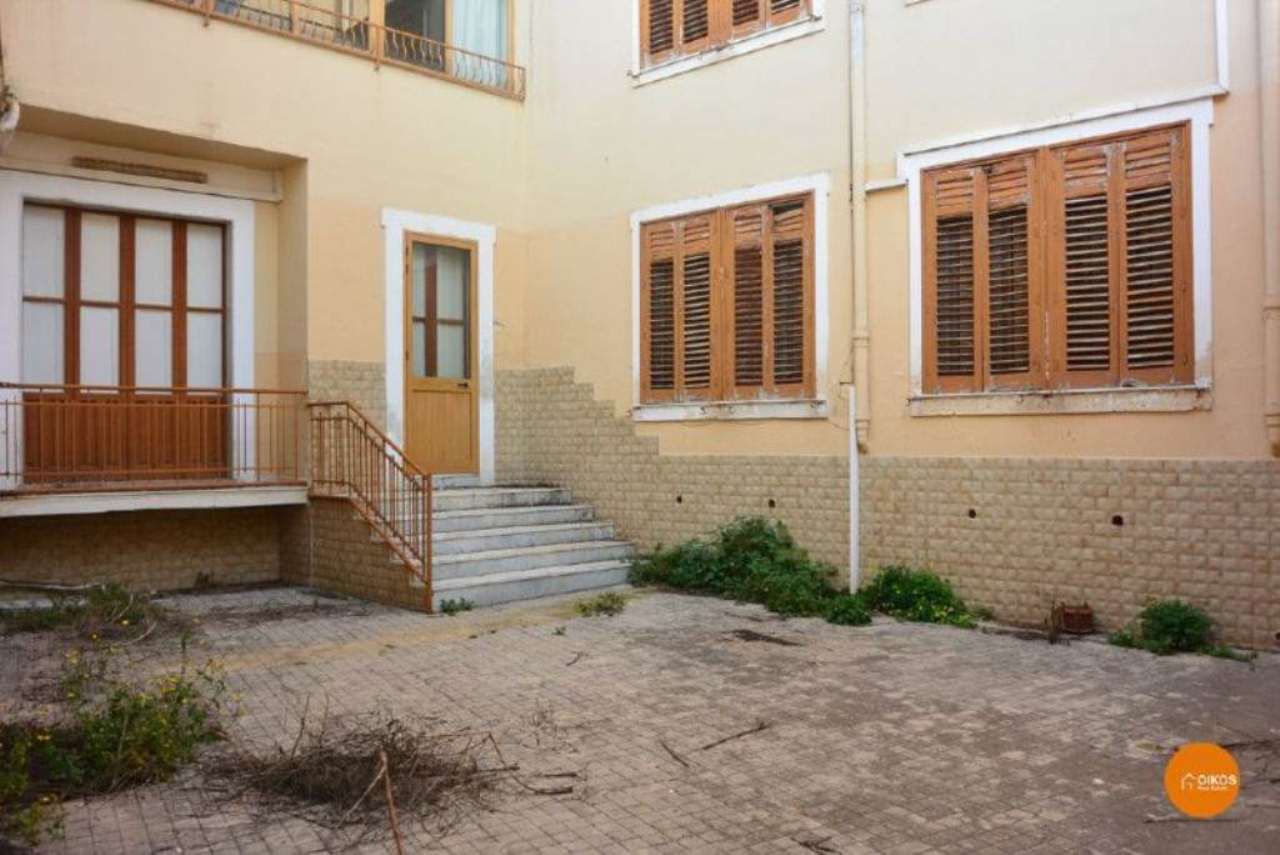 Appartamento NOTO vendita   via Aurispa Oikos Immobiliare