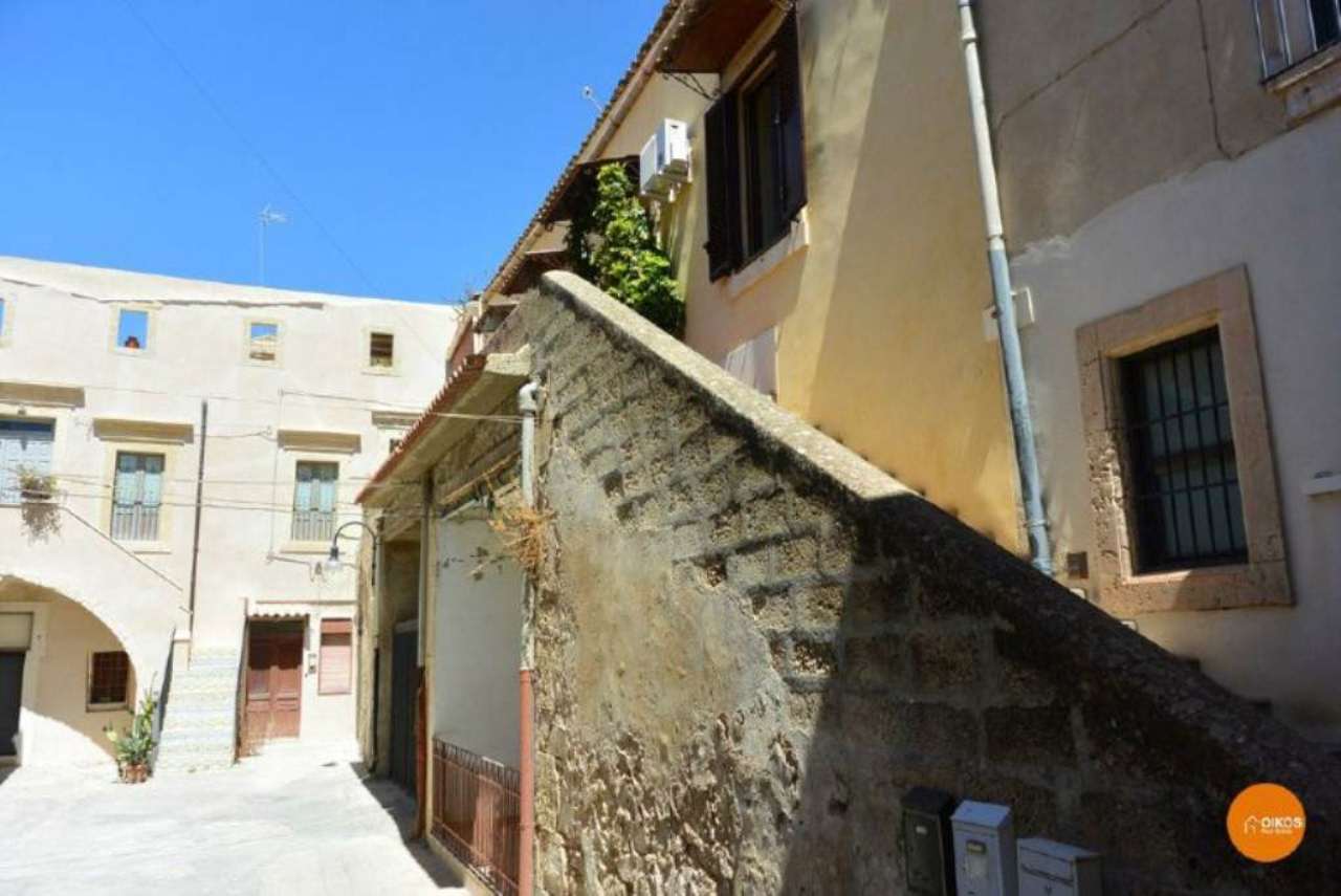 Villa Unifamiliare - Indipendente NOTO vendita   Via Rocco Pirri Oikos Immobiliare