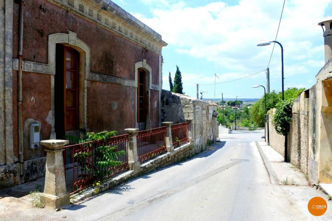 Villa Unifamiliare - Indipendente NOTO vendita   Via Della Croce Oikos Immobiliare