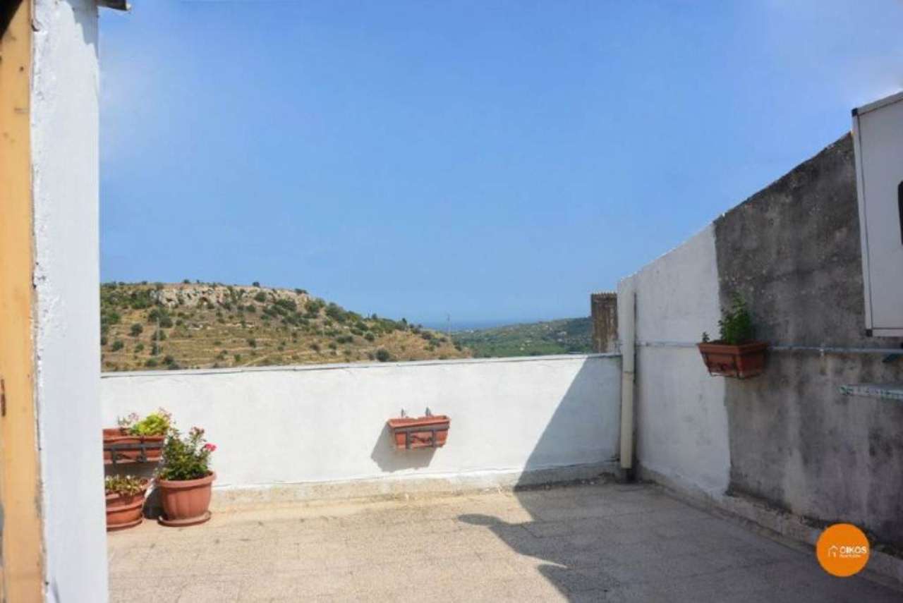 Villa Unifamiliare - Indipendente NOTO vendita   Vico bandello Oikos Immobiliare