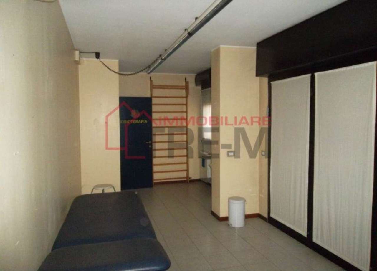 Negozio - Loc.Com. MILANO vendita  CERTOSA Piombino TRE-M Real Estate S.r.l.
