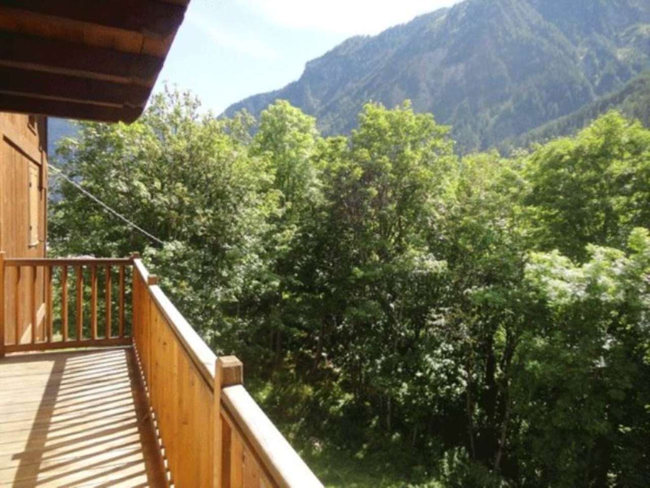 Appartamento COURMAYEUR vendita   SS26 Dir Isigest Immobili