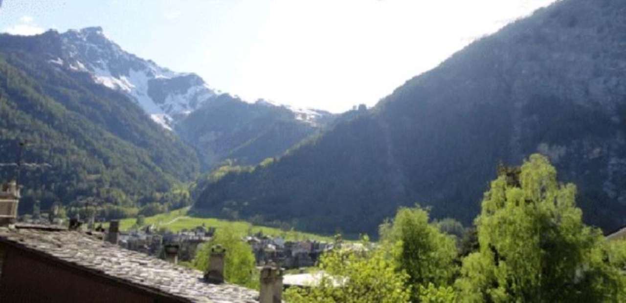 Appartamento COURMAYEUR vendita   Monte Bianco Isigest Immobili