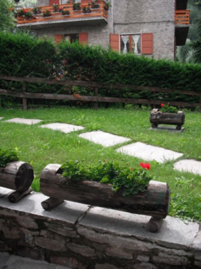 Villa Unifamiliare - Indipendente COURMAYEUR vendita   della Scuola Isigest Immobili