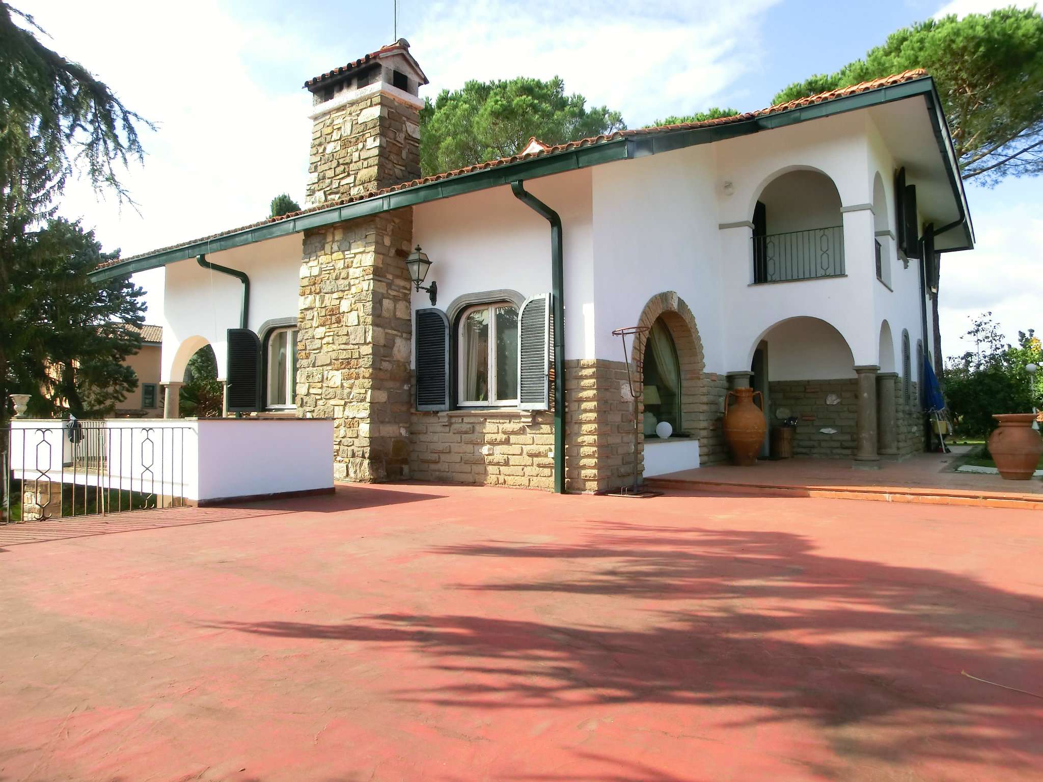 Villa Trifamiliare SUTRI vendita   dei ludi WE HOME REAL ESTATE