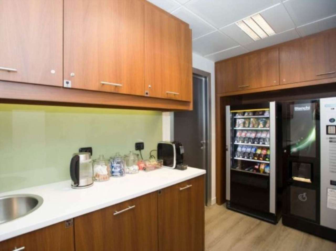 Ufficio - Loc.Com. MILANO affitto  CENTRALE Roberto Lepetit Regus