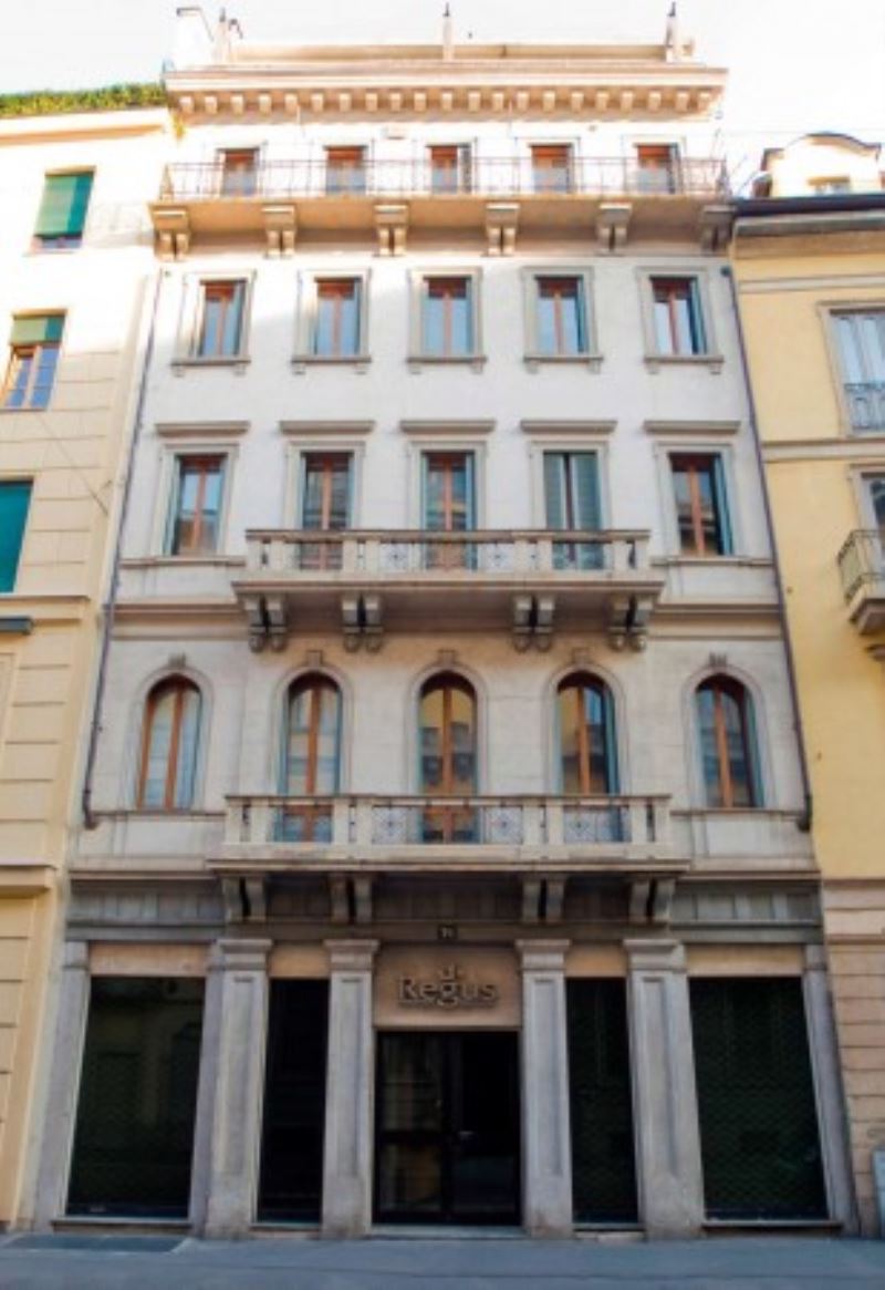  milano affitto quart: piazza duomo regus