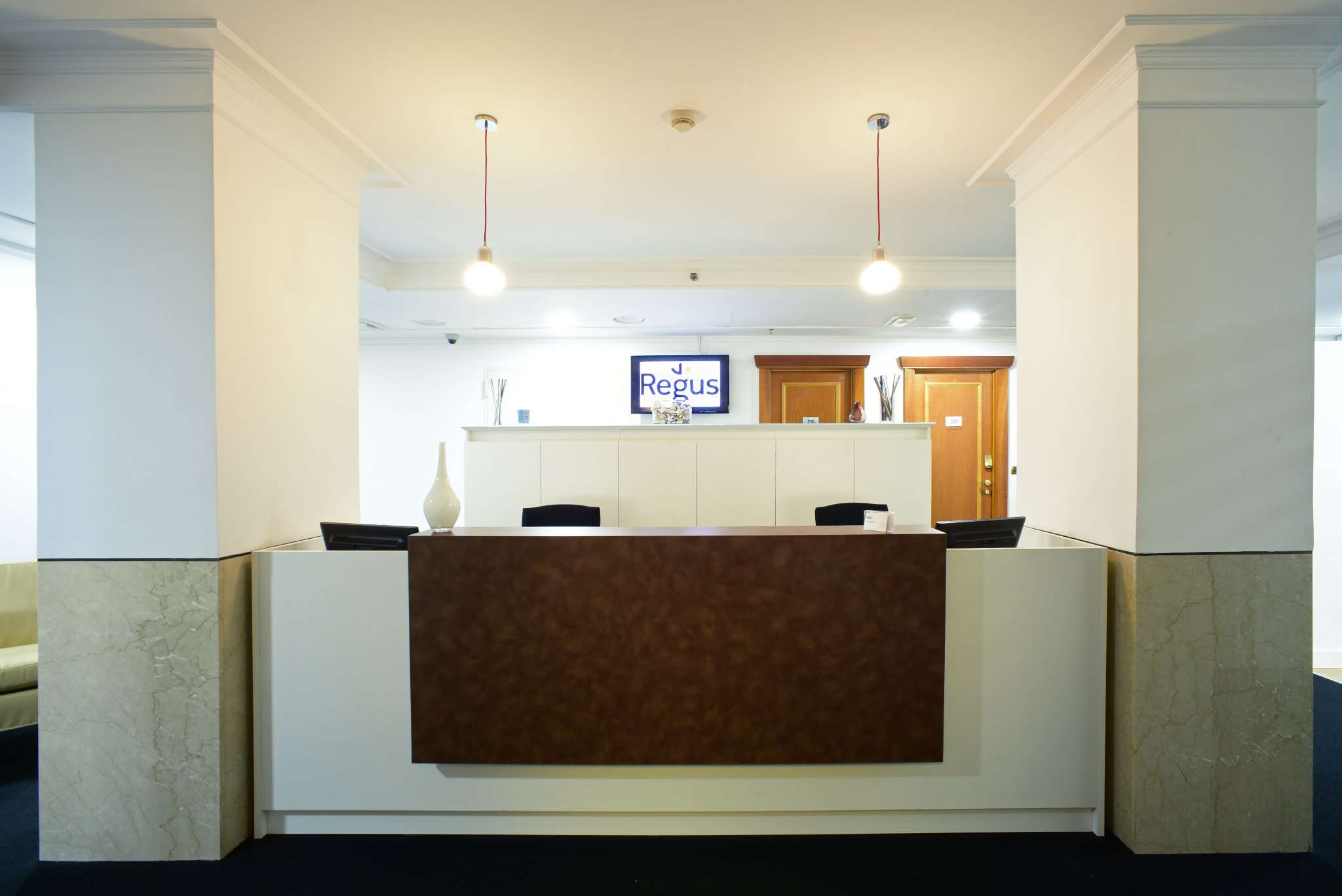 Ufficio - Loc.Com. NAPOLI affitto  MERCATO San Giacomo, presso Renaissance Naples Hotel Mediterraneo Regus
