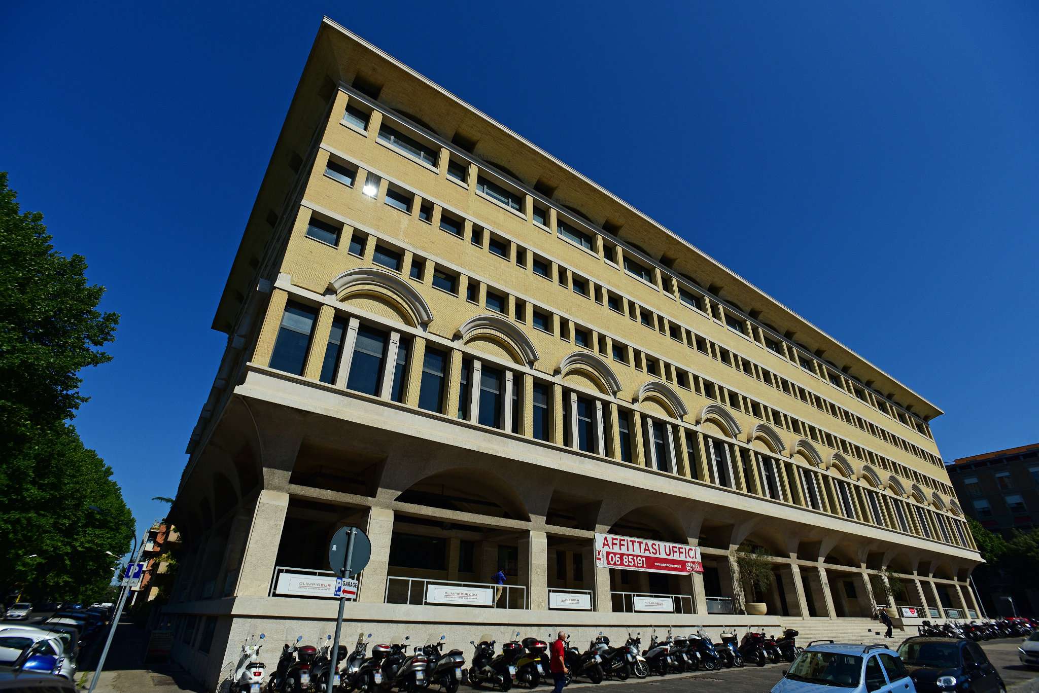 roma affitto quart: europa  regus