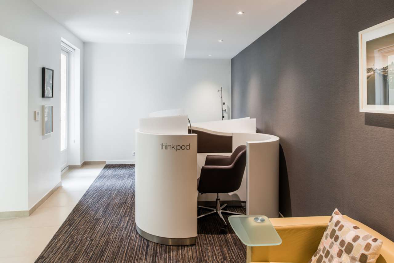  napoli affitto quart: san lorenzo regus