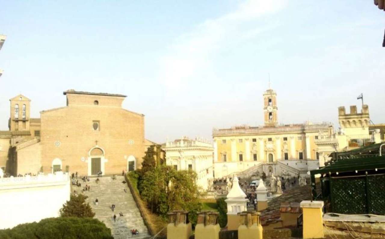 Appartamento ROMA vendita  Centro storico fori imperiali corsini real estate