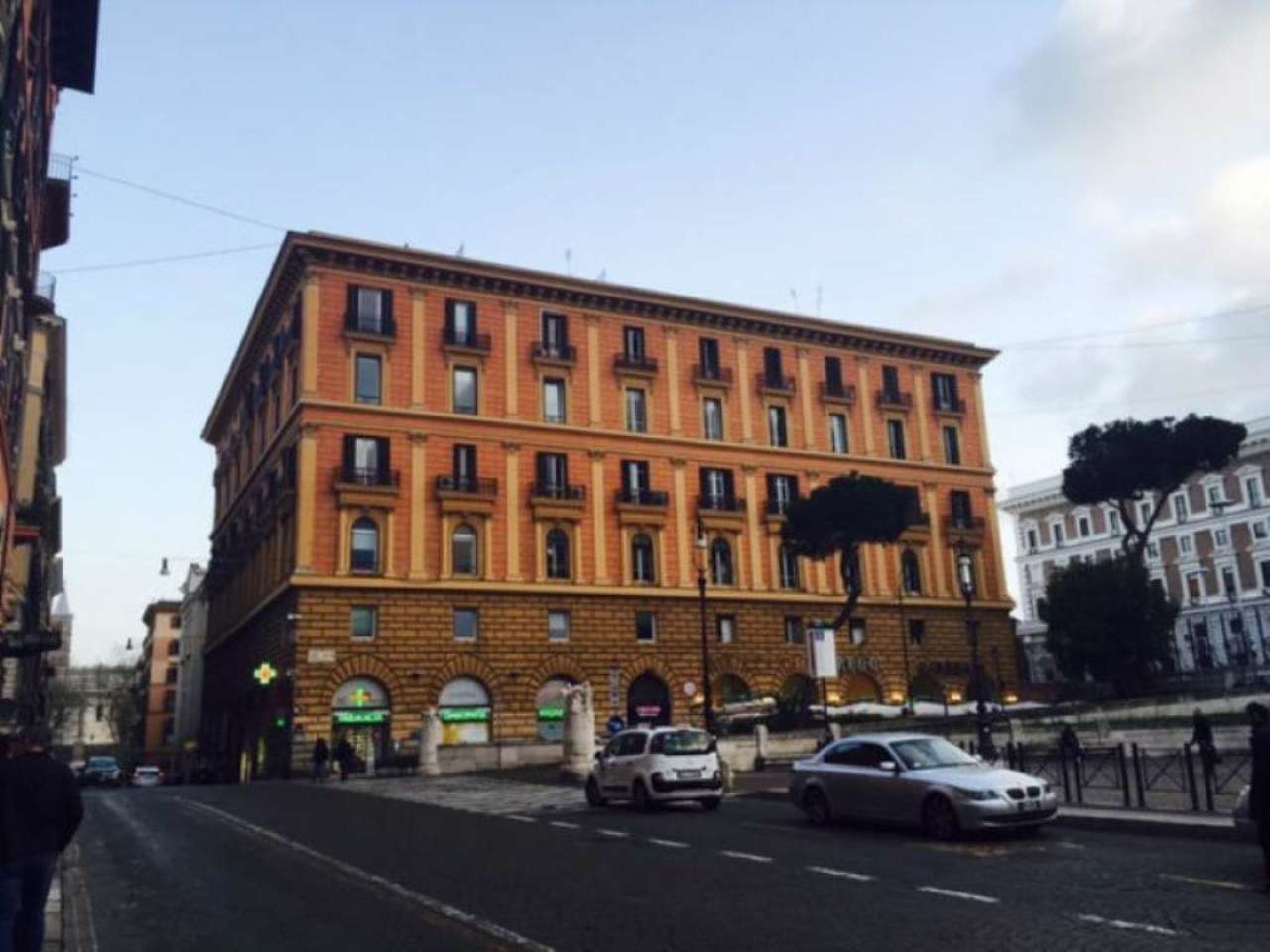 Ufficio - Loc.Com. ROMA affitto  Centro storico boncompagni corsini real estate