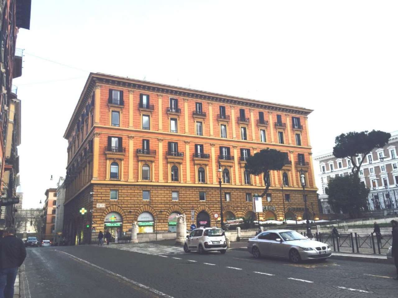 Negozio - Loc.Com. ROMA affitto  Centro storico frattina corsini real estate