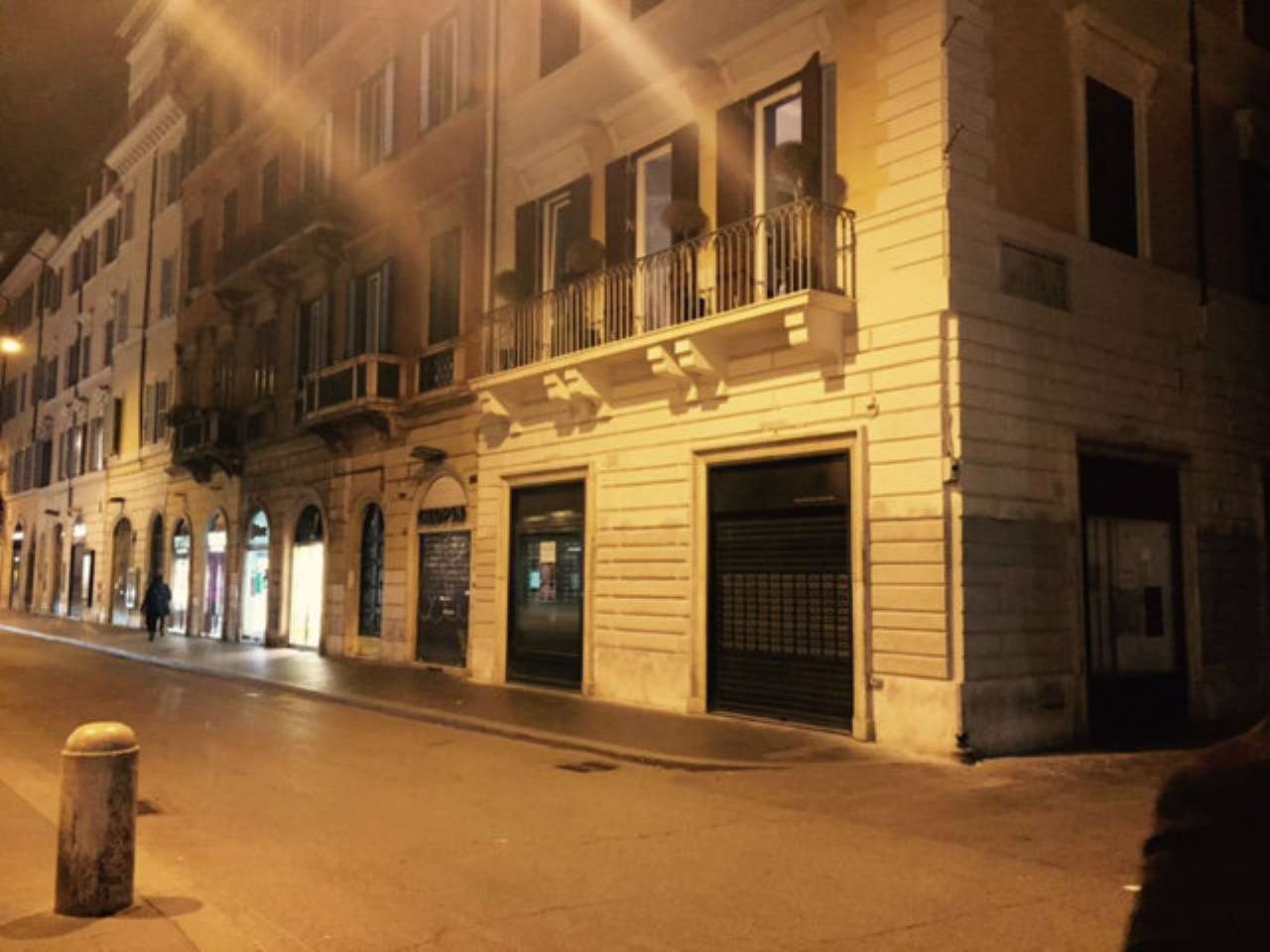 Negozio - Loc.Com. ROMA vendita  Centro storico venezia corsini real estate