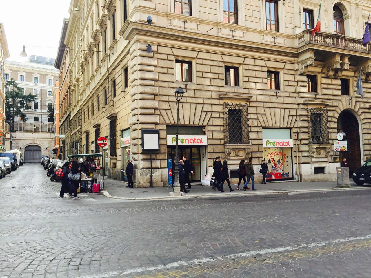Negozio - Loc.Com. ROMA affitto  Centro storico condotti corsini real estate