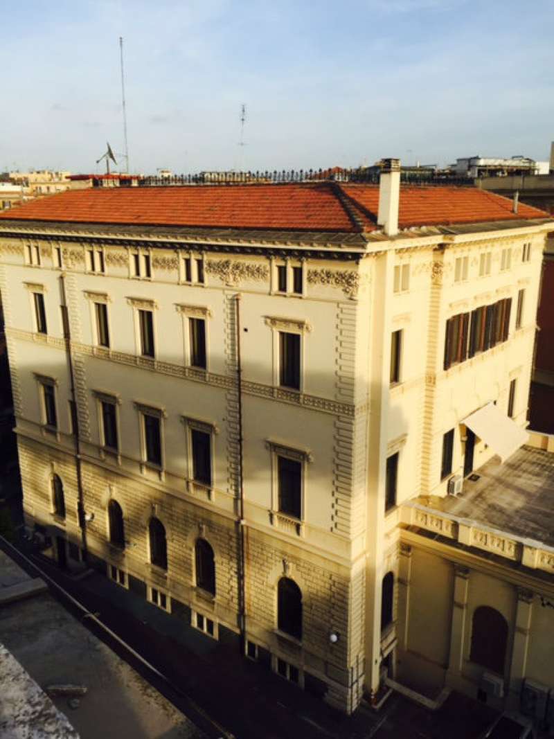 Ufficio - Loc.Com. ROMA vendita  Centro storico del corso corsini real estate