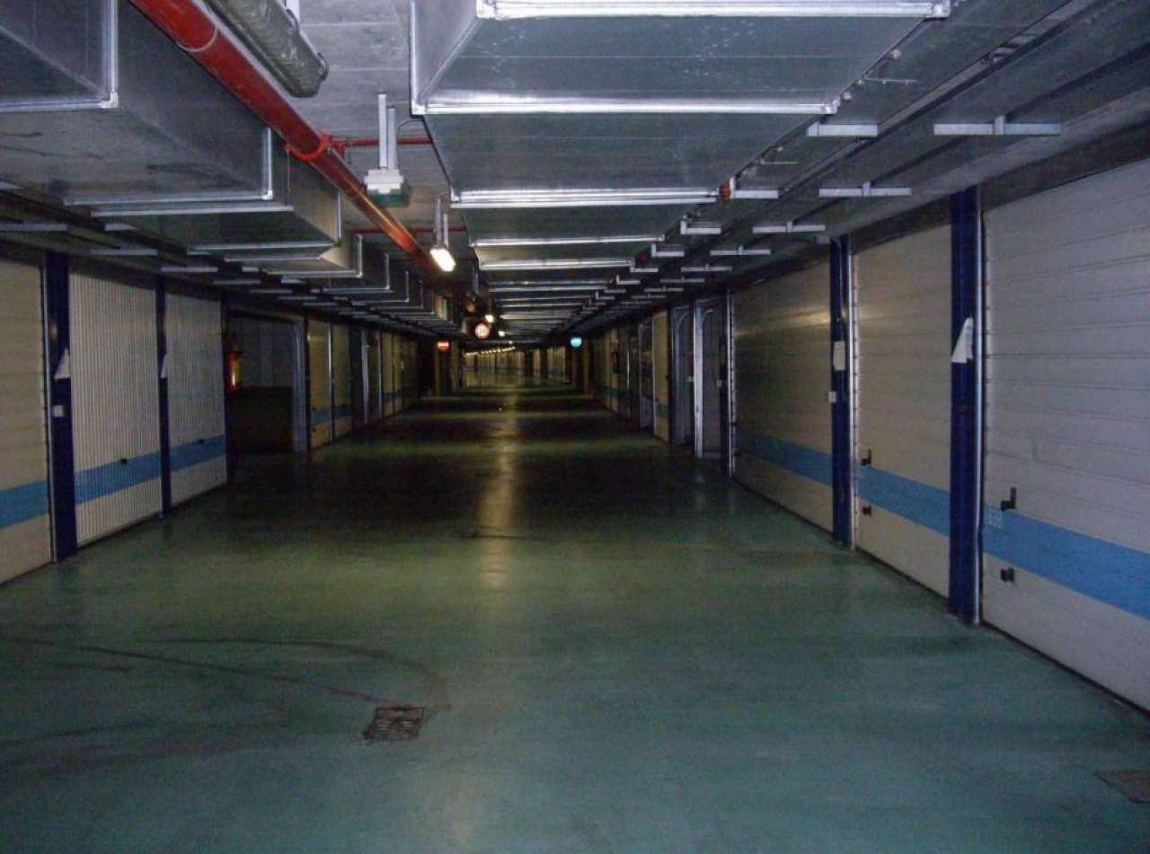 Box auto - Posto auto MILANO vendita  CENTRO STORICO  Sarpi agenzia 7 sede