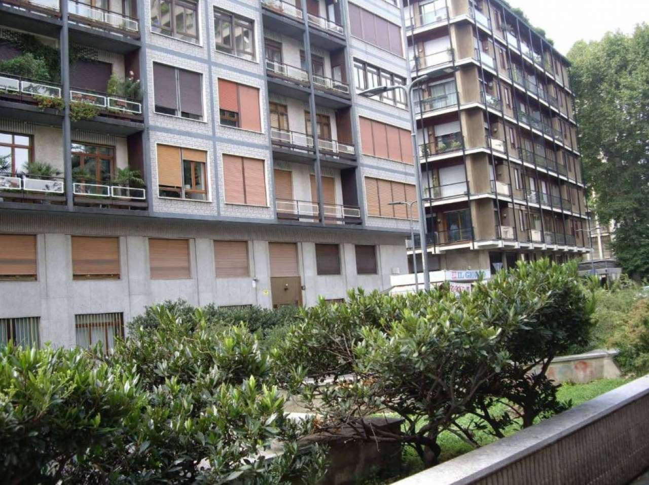 Box auto - Posto auto MILANO vendita  CENTRO STORICO  Sarpi agenzia 7 sede
