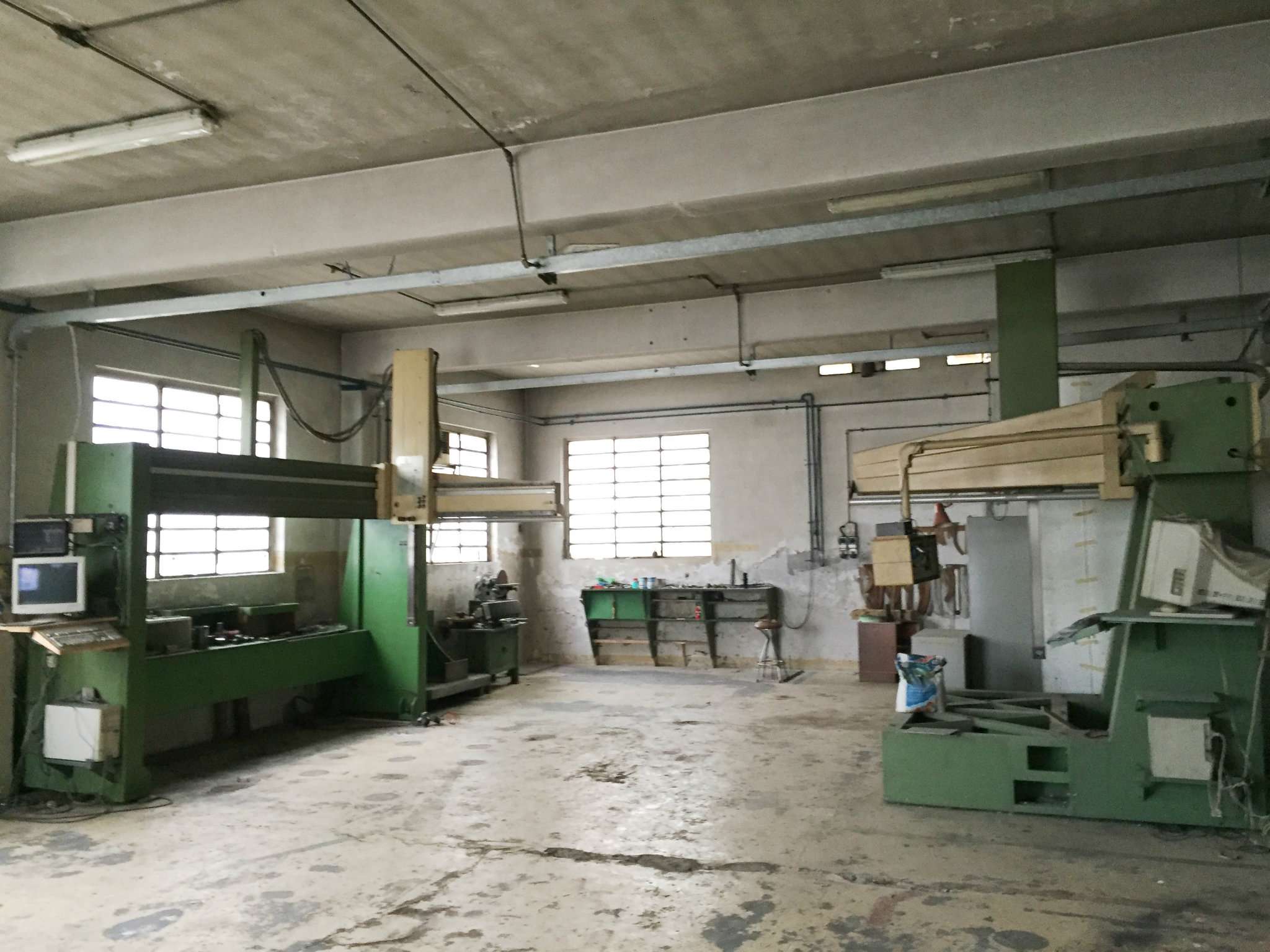 Capannoni (Tutti) TORINO affitto  MIRAFIORI NORD Strada del drosso REXINDUSTRIALE sas