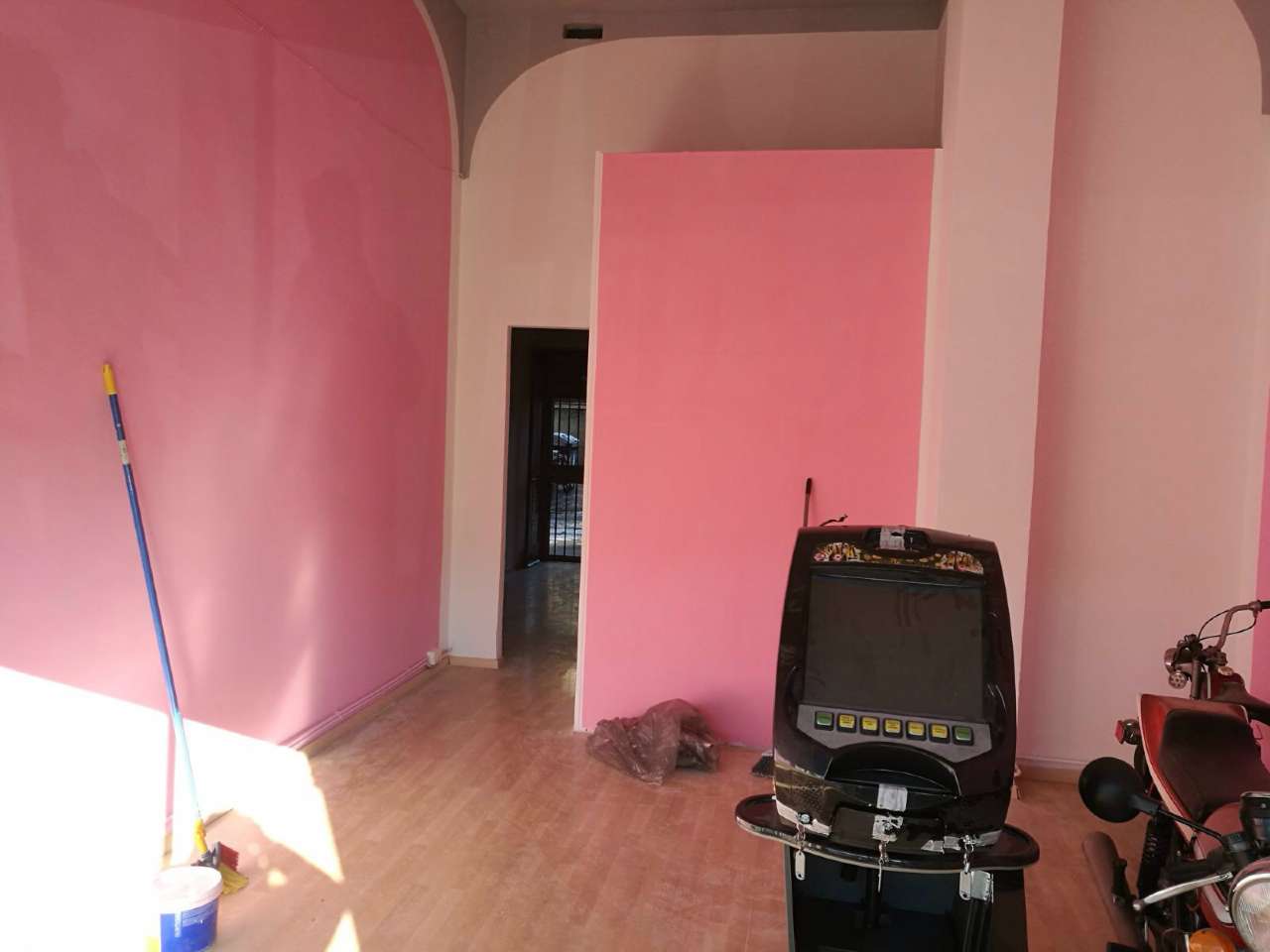 Negozio - Loc.Com. TORINO affitto  MIRAFIORI SUD Strada del Drosso REXINDUSTRIALE sas