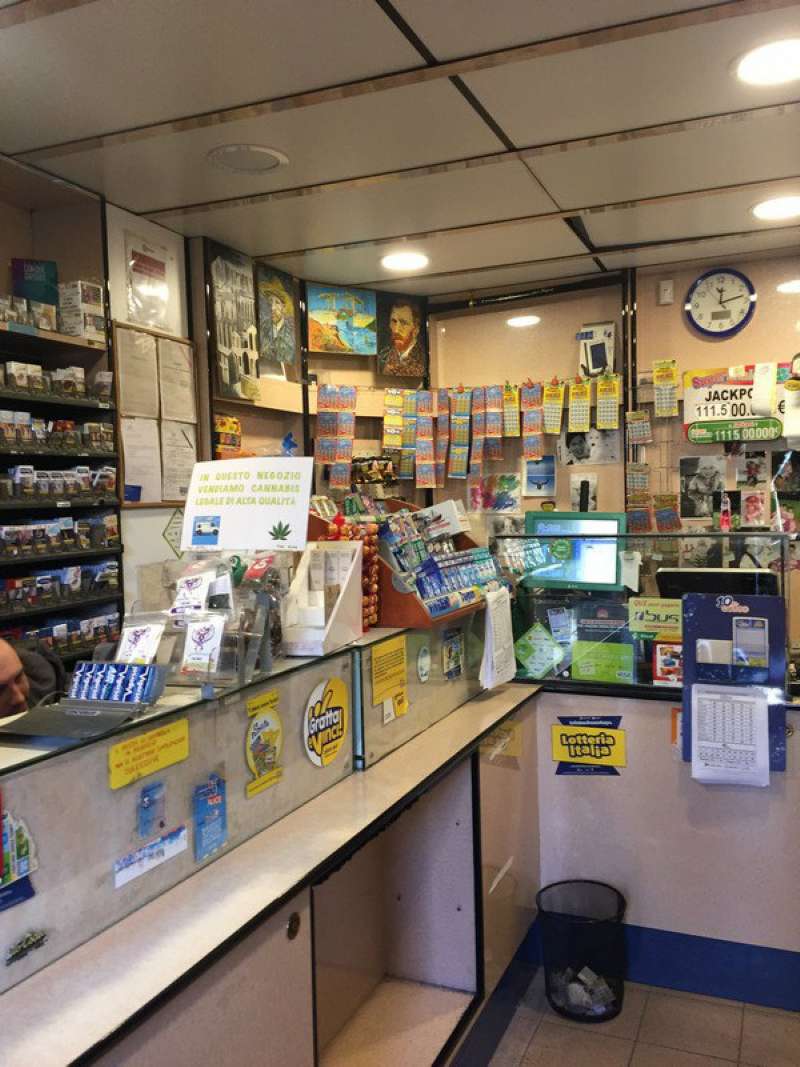 Negozio - Loc.Com. TORINO vendita  MADONNA DI CAMPAGNA VERCELLI PrimacasaRe