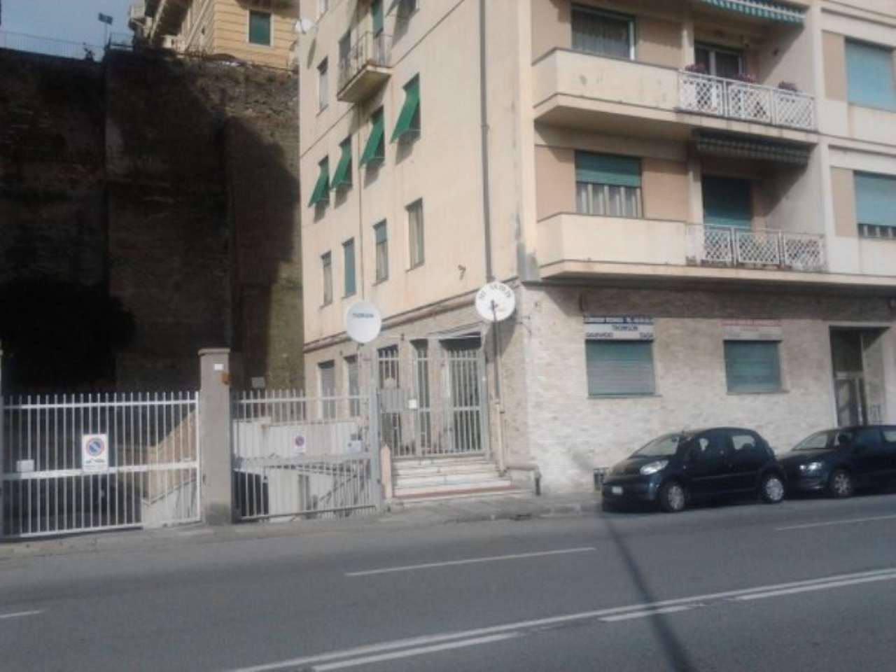 Negozio - Loc.Com. GENOVA vendita  CARIGNANO Aurelio Saffi Chinellato Fabrizio