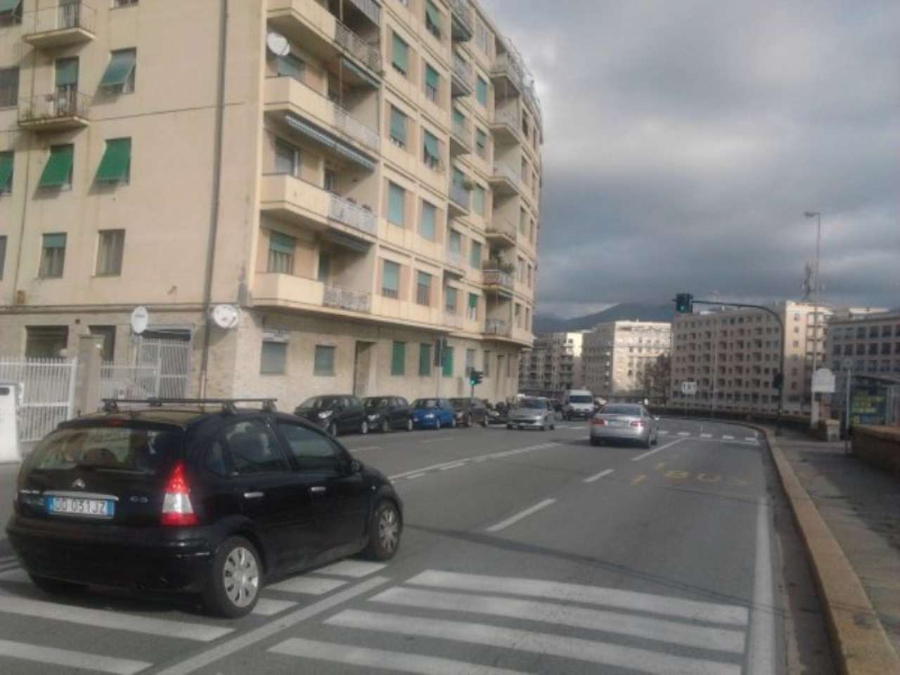 Negozio - Loc.Com. GENOVA vendita  CARIGNANO Aurelio Saffi Chinellato Fabrizio