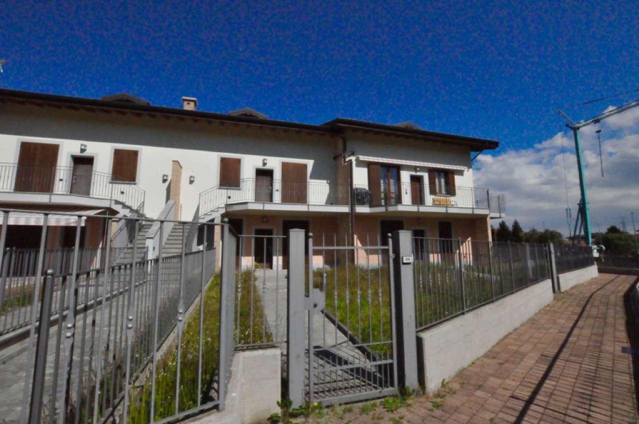 Villa Unifamiliare - Indipendente CHIGNOLO D