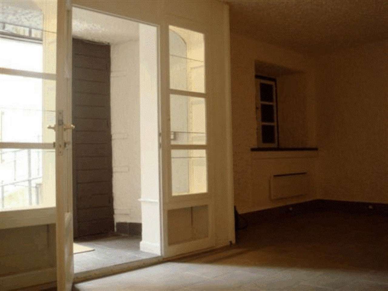 Negozio - Loc.Com. TRIESTE affitto  CENTRO Piazza Barbacan Mazzini Immobiliare