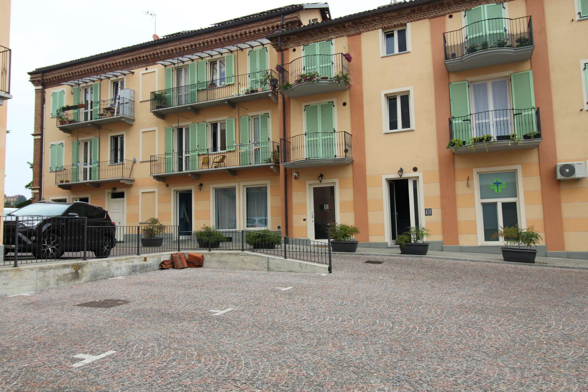  chieri vendita quart:  compagnia immobiliare grugliasco