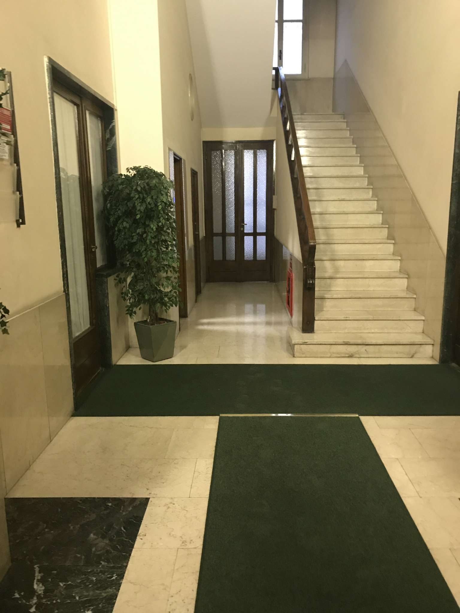 Negozio - Loc.Com. TORINO affitto  CENTRO Volta Compagnia Immobiliare Grugliasco