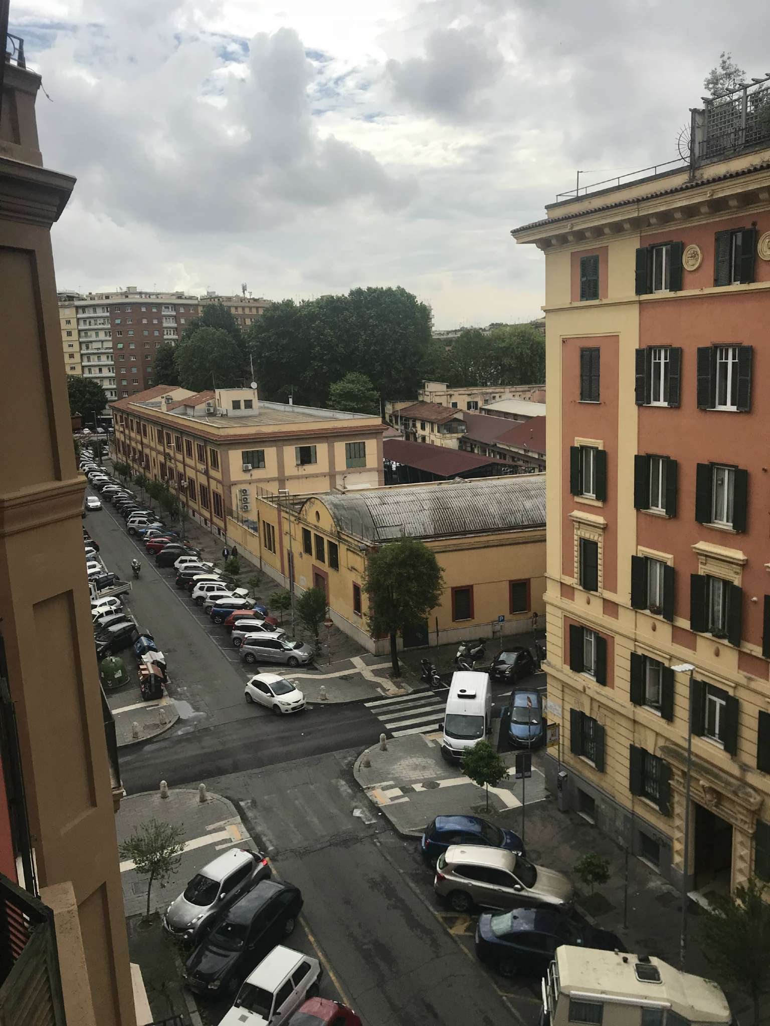  roma affitto quart: prati nobilcasa s.a.s.