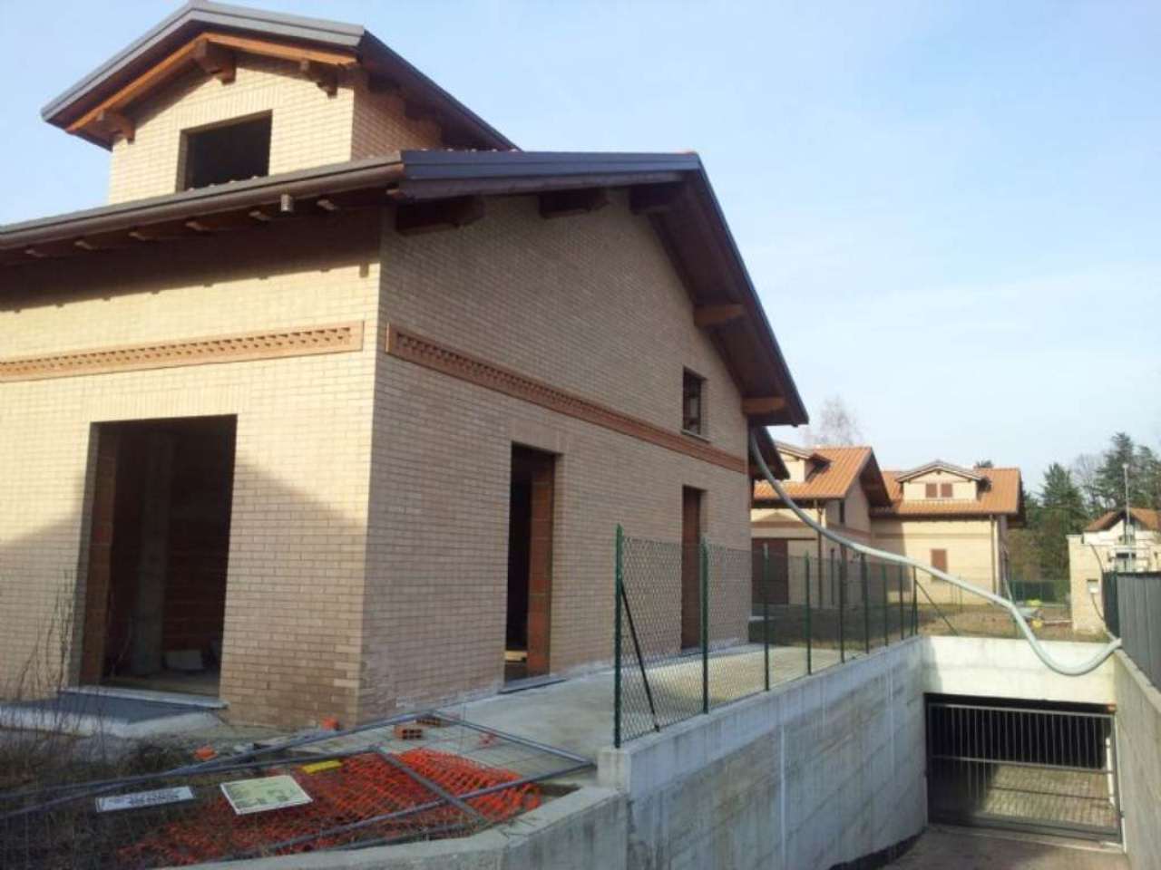 Villa BUGUGGIATE vendita   garibaldi Immobiliare Arena Team