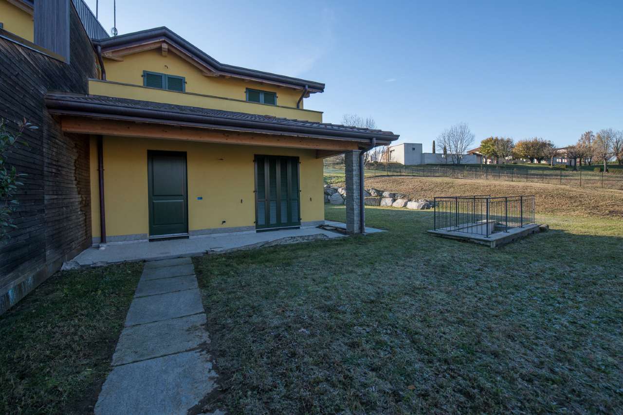 Villa Bifamiliare BODIO LOMNAGO vendita   via giacomo leopardi Immobiliare Arena Team