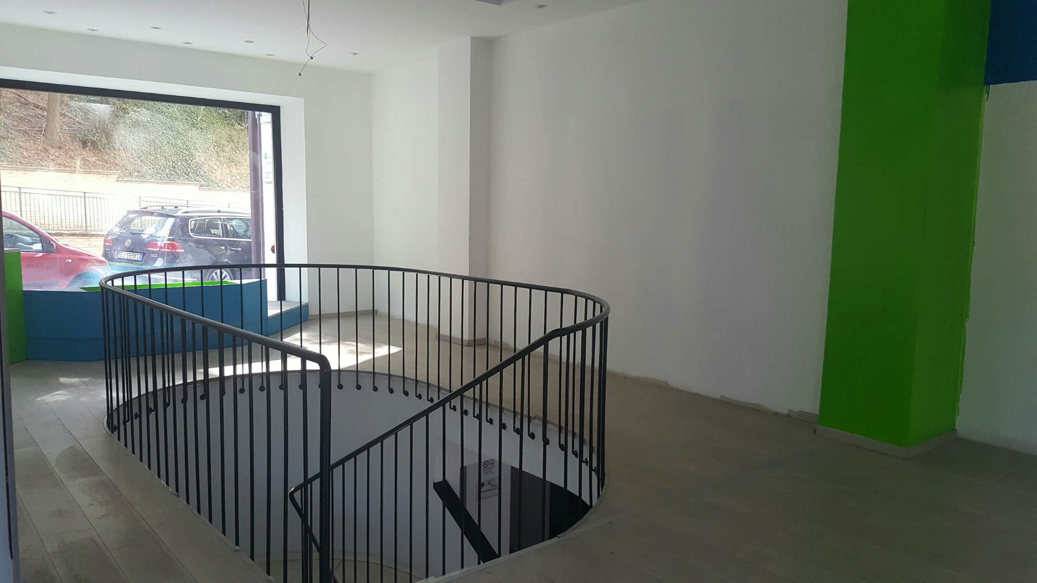 Negozio - Loc.Com. MACERATA vendita   VIA GHINO VALENTI IMMOBILIARE ITALIA