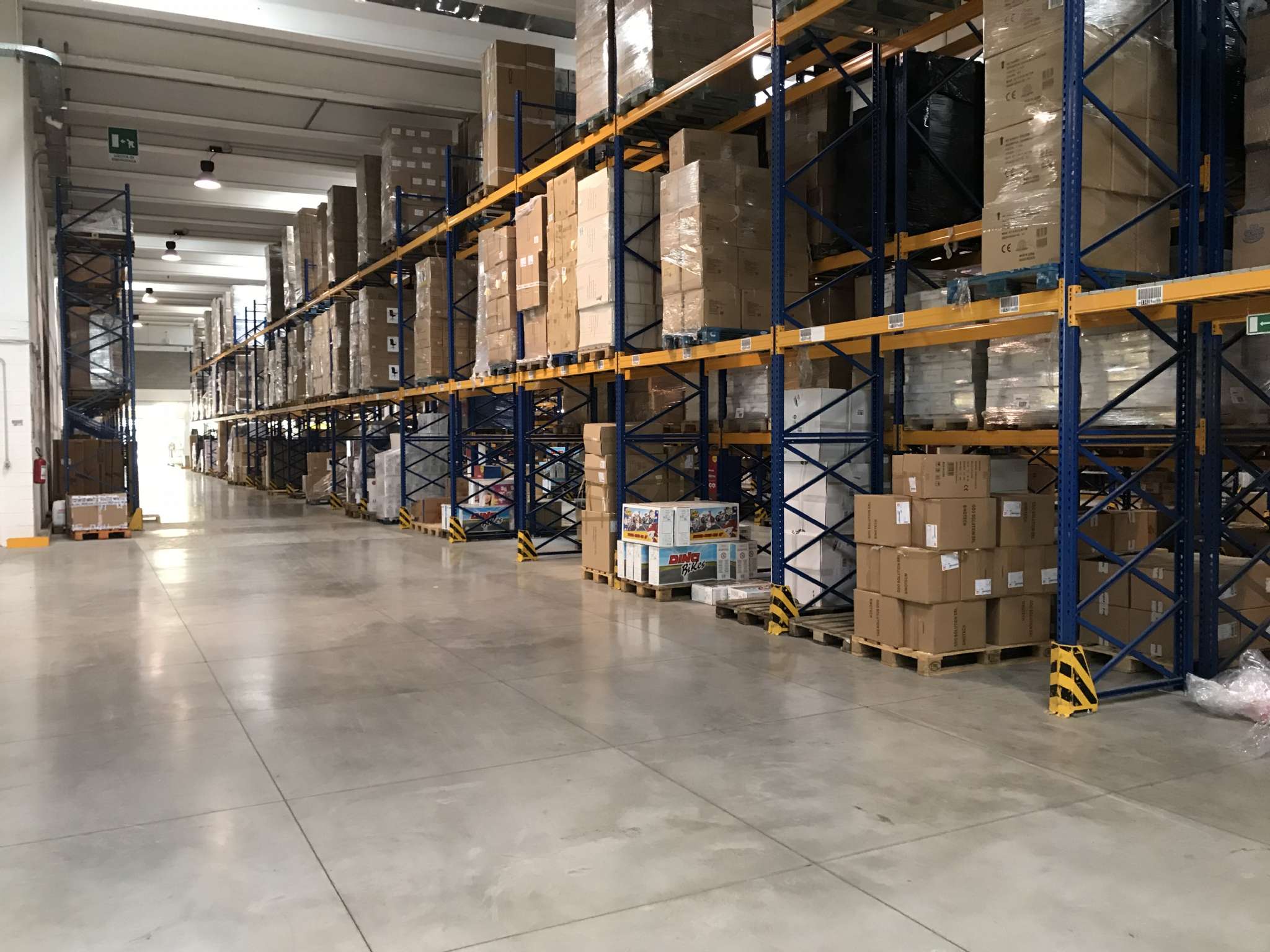 Capannoni (Tutti) PISTOIA affitto    LORENZO CASCIO IMMOBILIARE