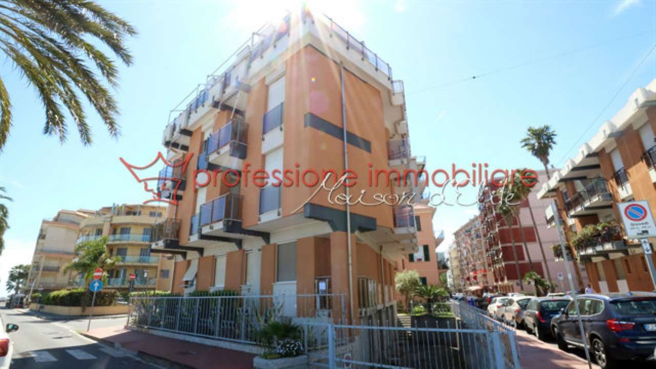  albenga vendita quart:  professione-immobiliare-maison-d'elite