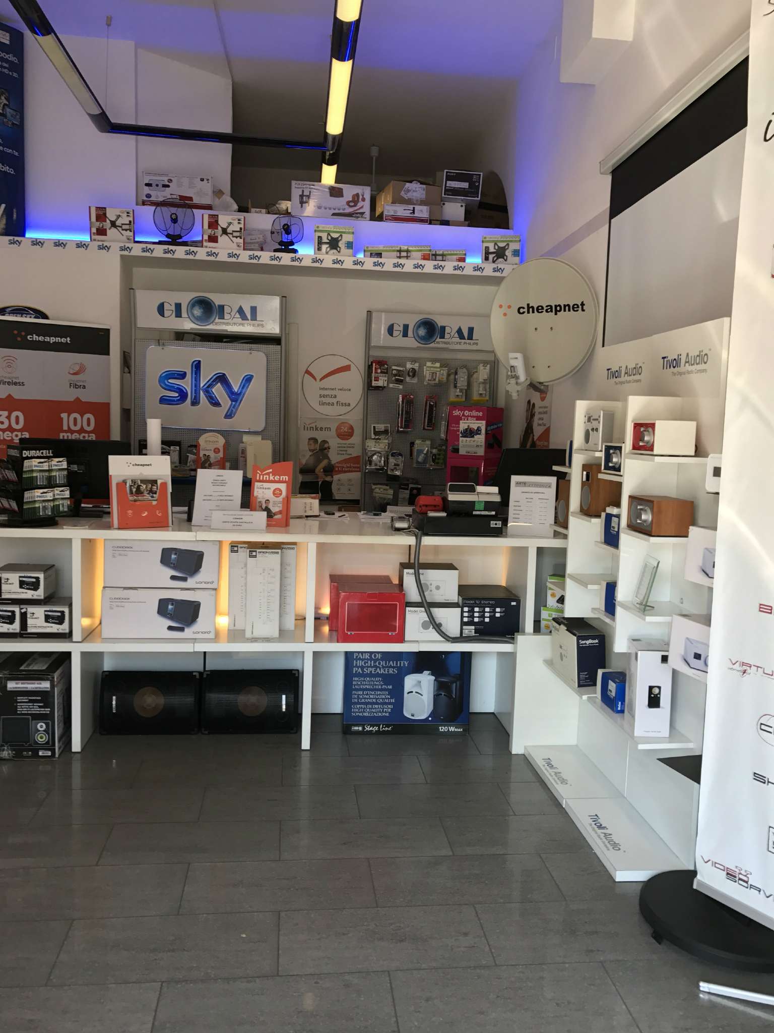 Negozio - Loc.Com. VARESE affitto  CENTRO repubblica Agenzia Immobiliare Palladini