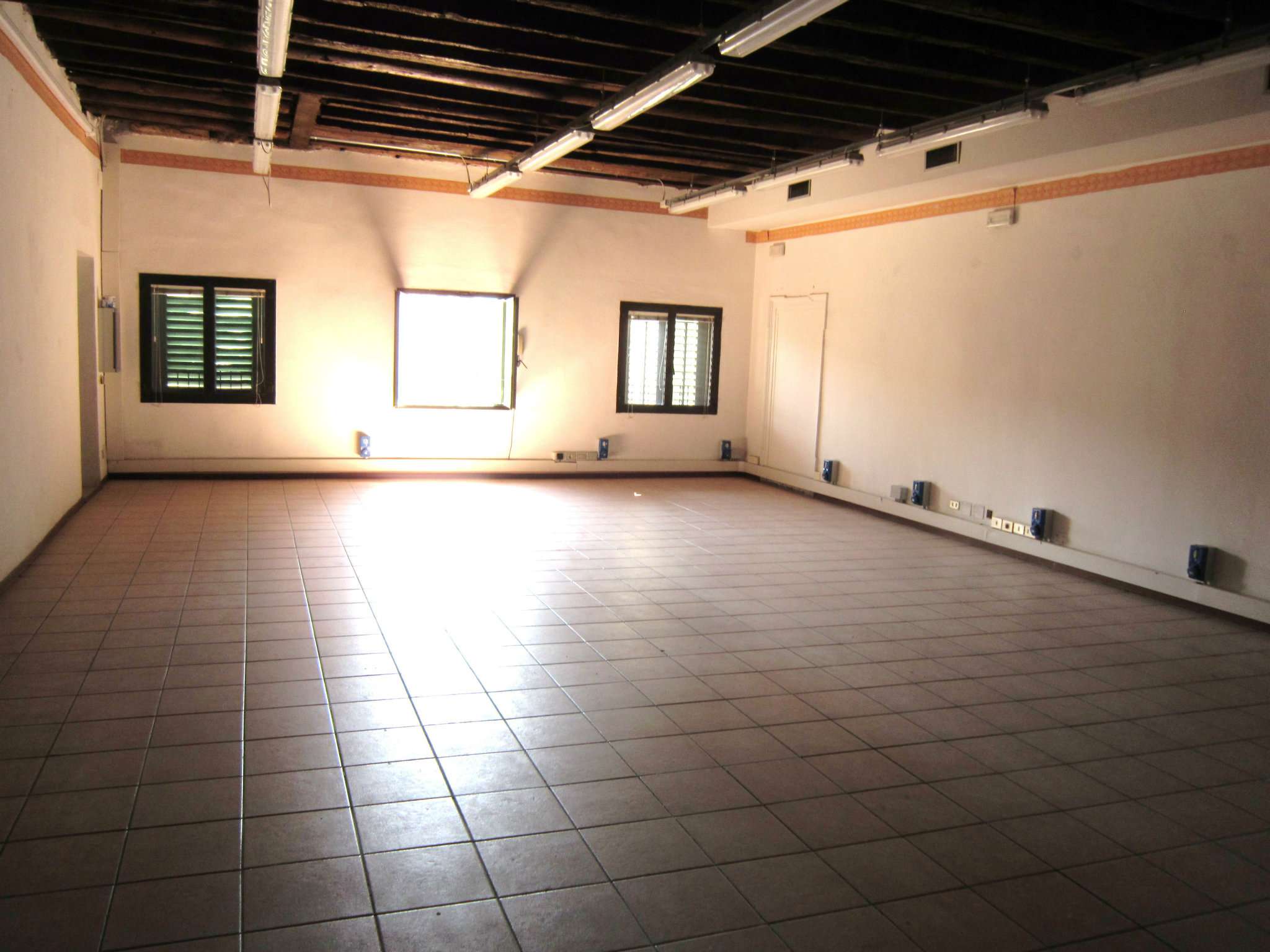 Ufficio - Loc.Com. VERONA affitto  SAN ZENO CAPPELLO Erredue Immobiliare