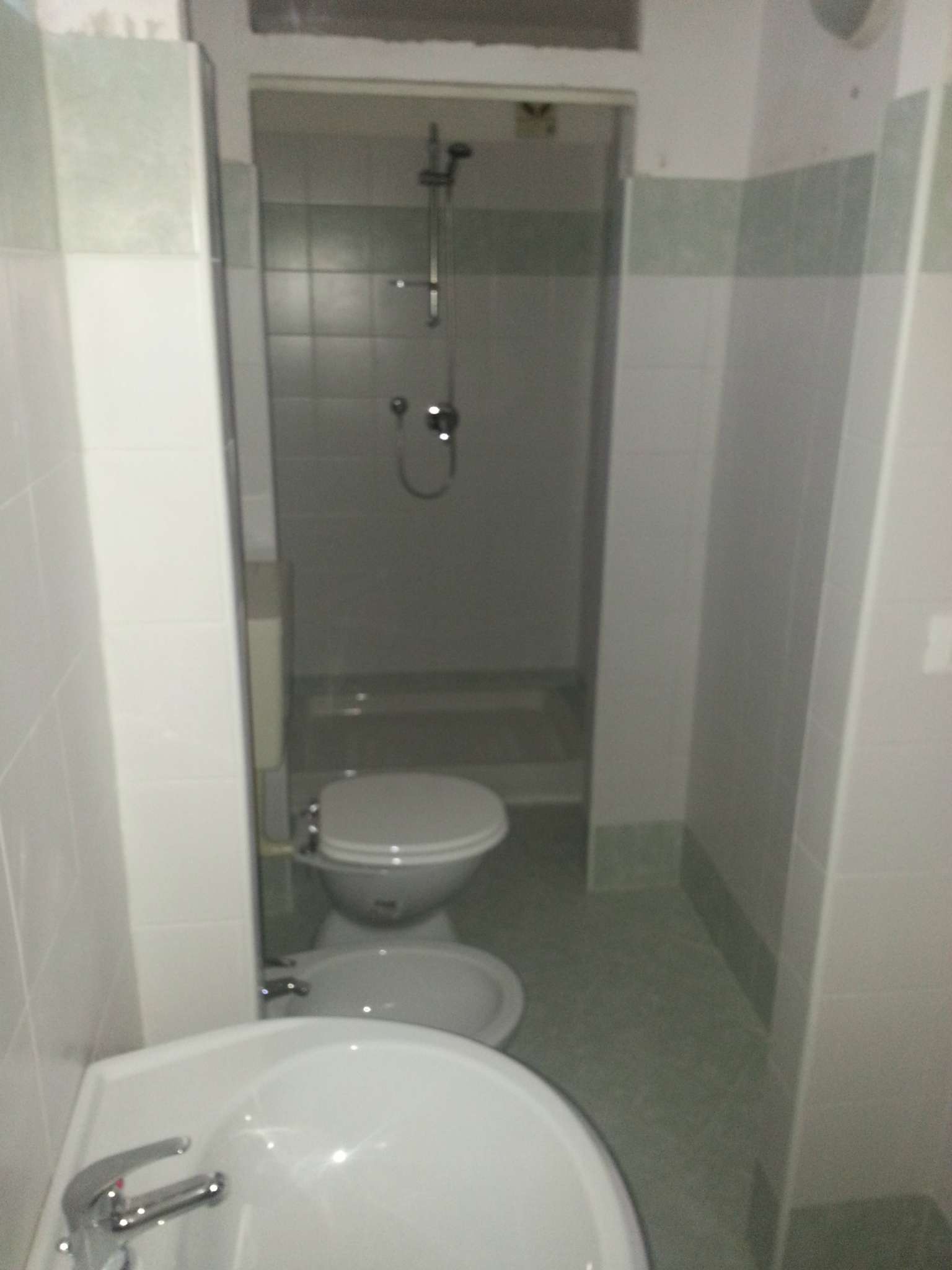 Negozio - Loc.Com. AREZZO affitto   VIA DELLA CHIMERA L'angolo Affitti e Vendite